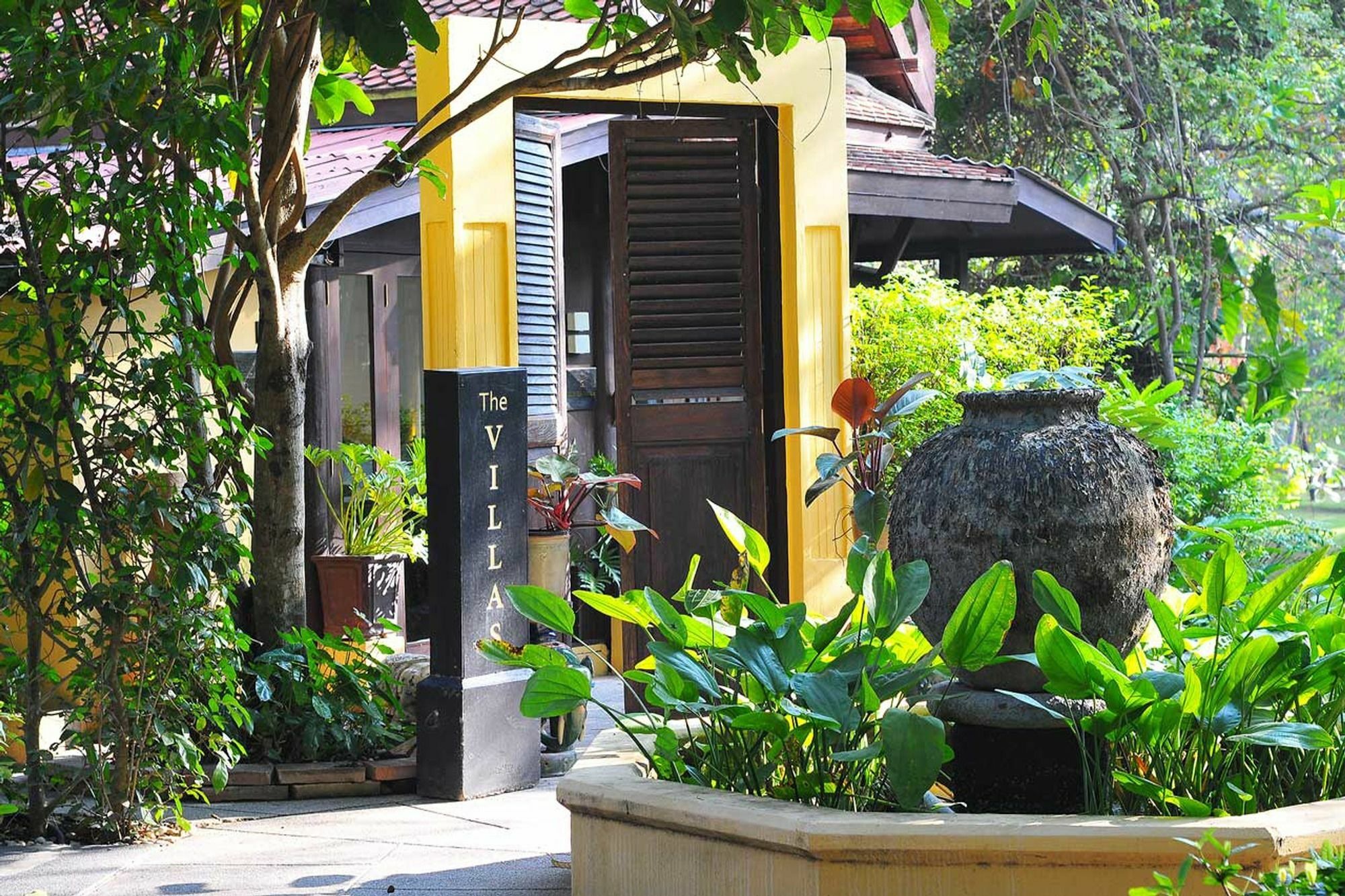 Zantiis Ndol Villas Muak Lek Exterior photo